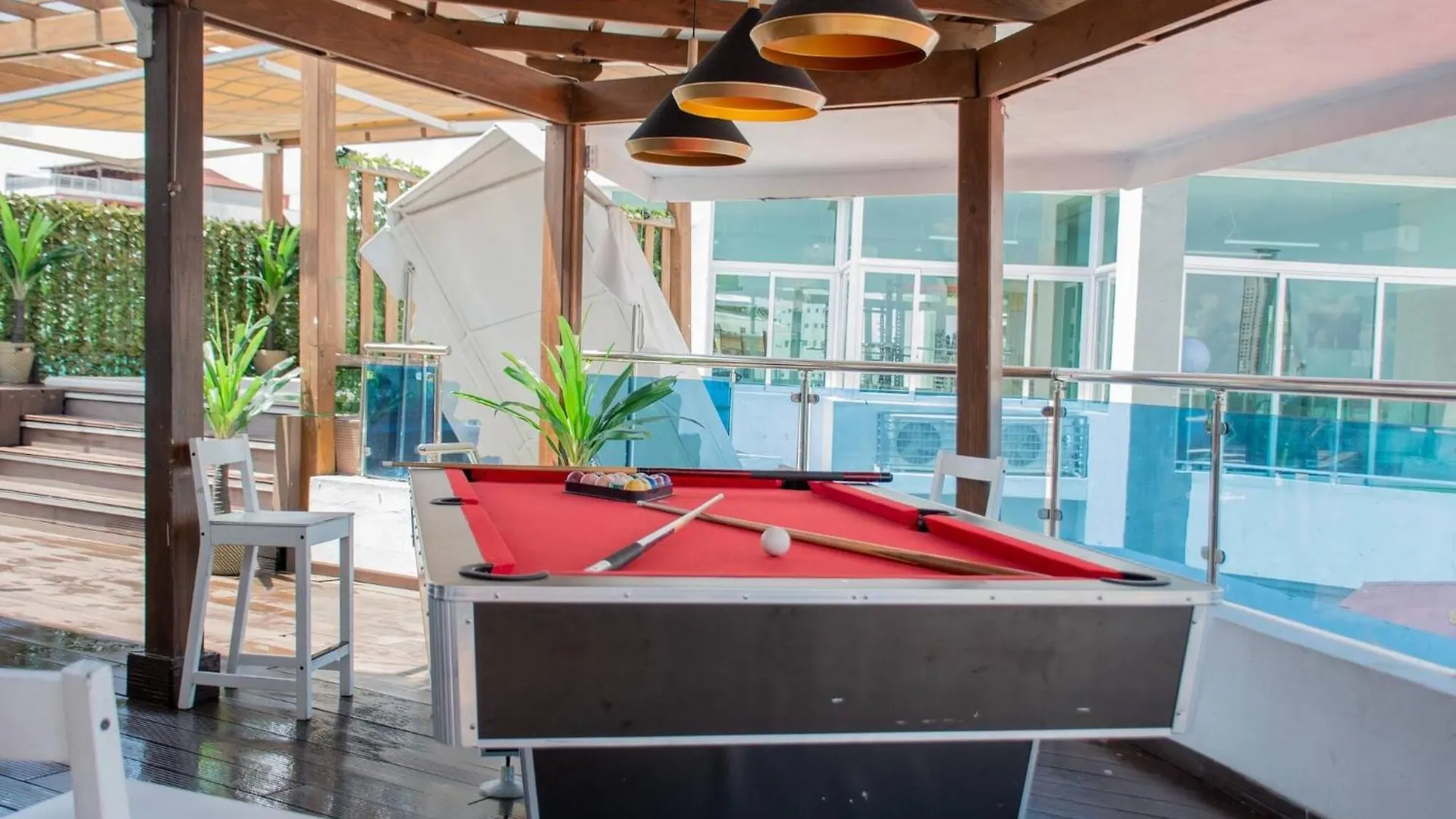 Appartement 8Bdr Penthouse With Private Rooftop & Jacuzzi Los Prados
