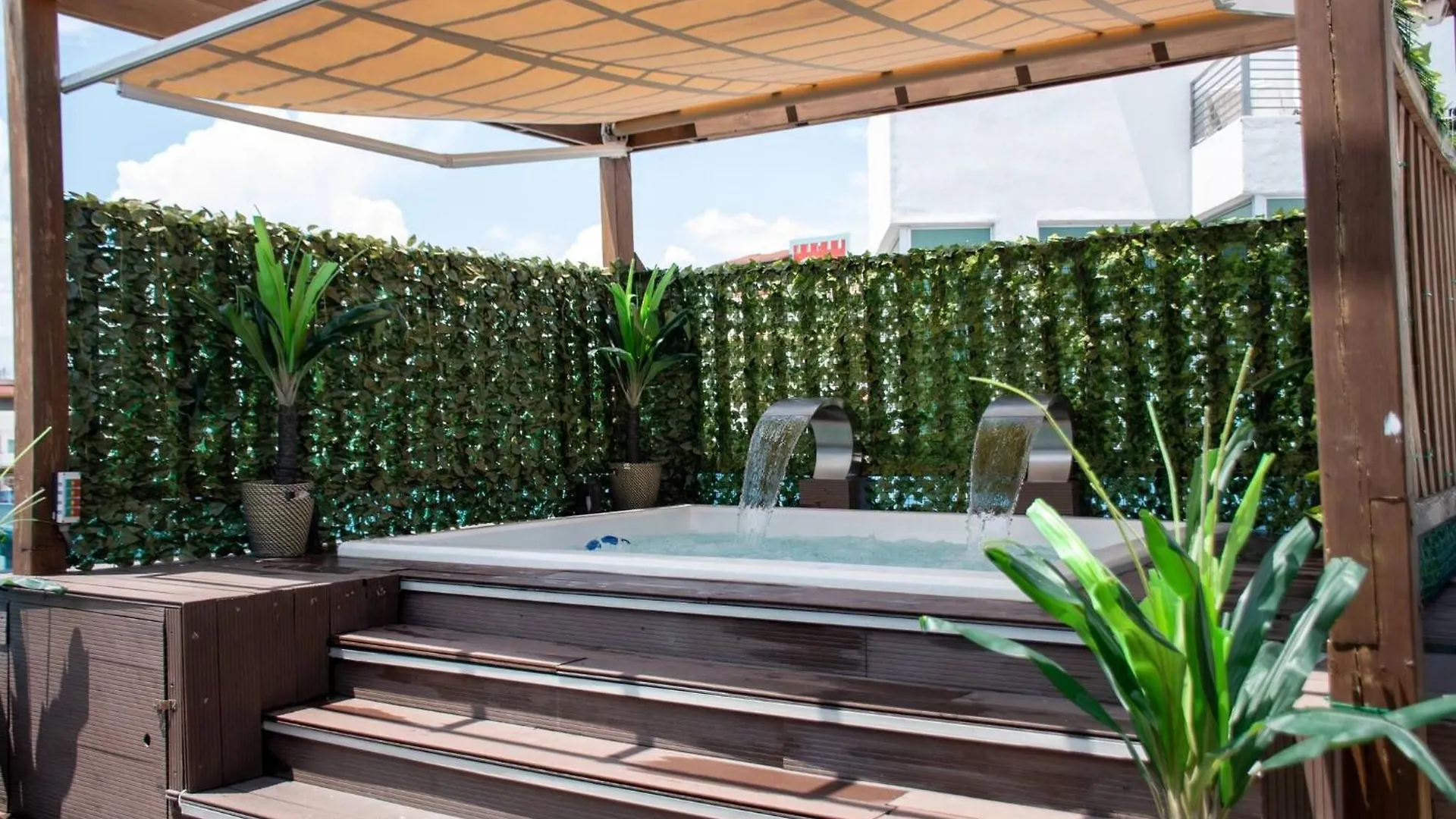 8Bdr Penthouse With Private Rooftop & Jacuzzi Los Prados